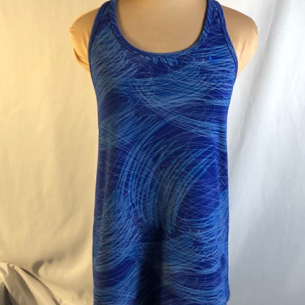 Nike dri-fit women’s medium racer back training tank